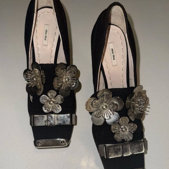 Miu Miu Runway 2011 Metal Flower Heels - Picture 2 of 7